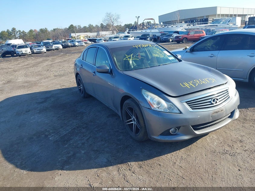 2012 INFINITI G37X — zdjęcie z aukcji