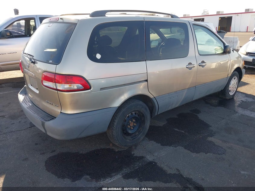 2001 Toyota Sienna Le
