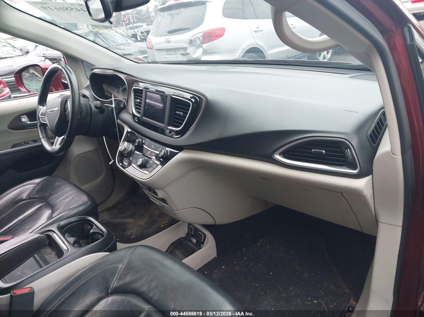 2018 Chrysler Pacifica Touring L