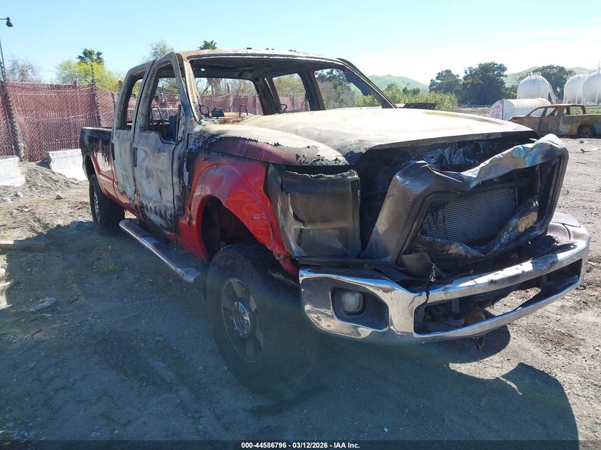 1FT8W3BT8FEA22933 FORD F-350 Photo 1