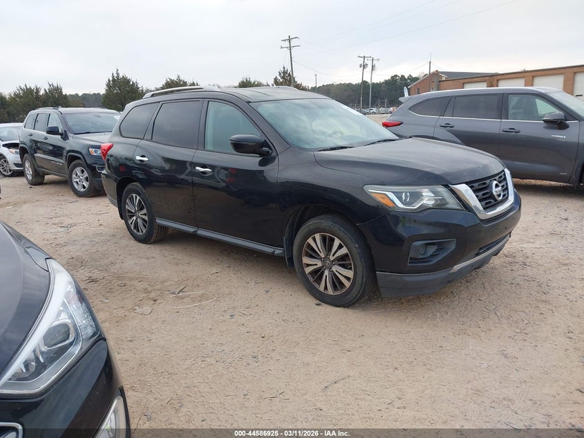 2017 Nissan Pathfinder S