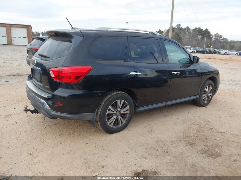 2017 Nissan Pathfinder S