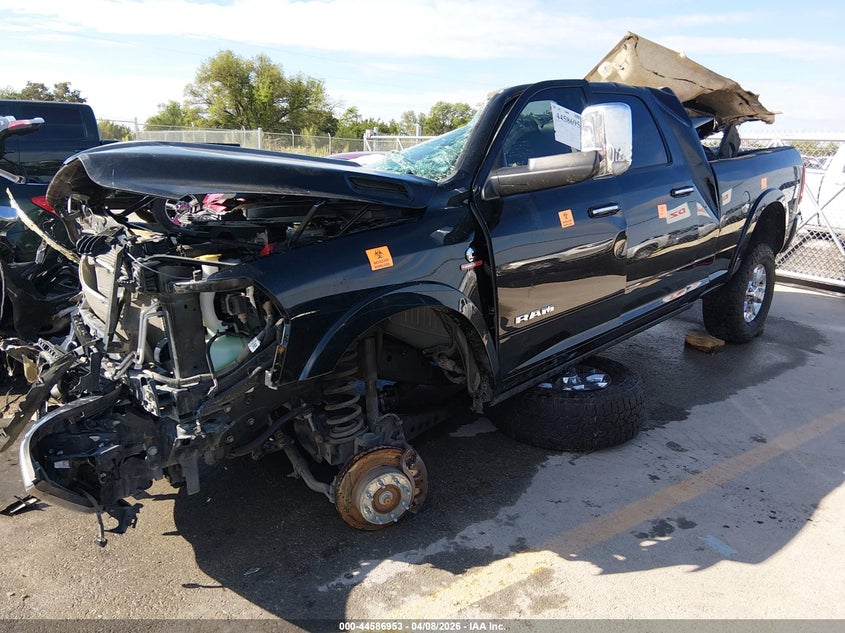 Vin: 3c6ur5nlxng147007, lot: 45083857, ram 2500 laramie  4x4 6'4 box 20222