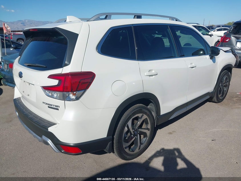 2023 Subaru Forester Touring