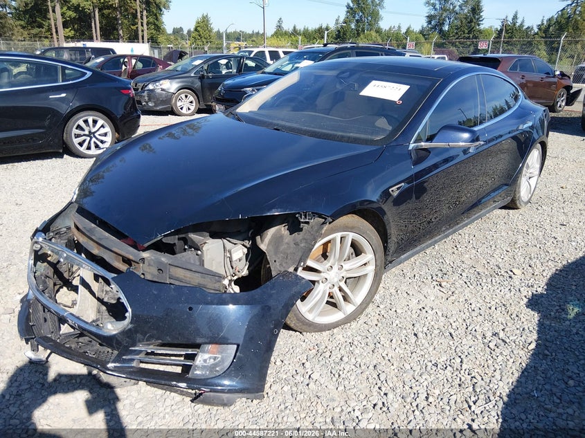 Vin: 5yjsa1h21ffp73183, lot: 45084125, tesla model s 70d/85d/p85d 20152