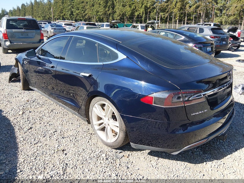 Vin: 5yjsa1h21ffp73183, lot: 45084125, tesla model s 70d/85d/p85d 20153