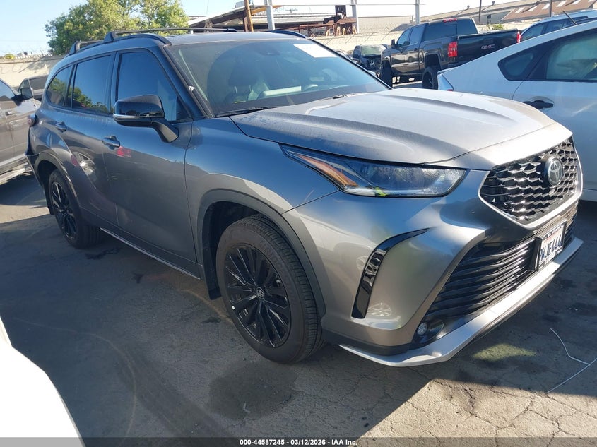 TOYOTA HIGHLANDER XSE