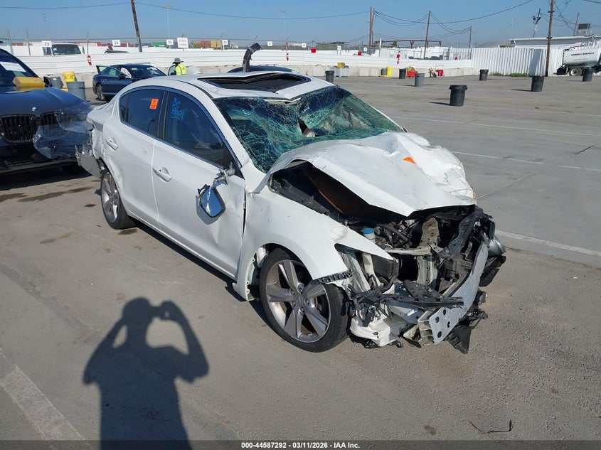 19VDE1F34EE012136 ACURA ILX Photo 1