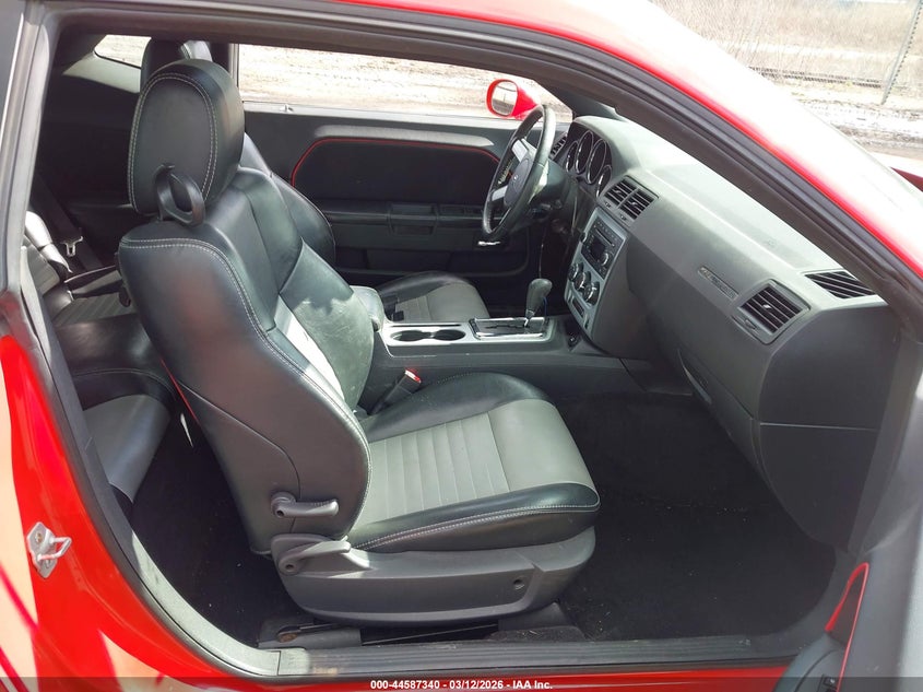 2009 Dodge Challenger Se