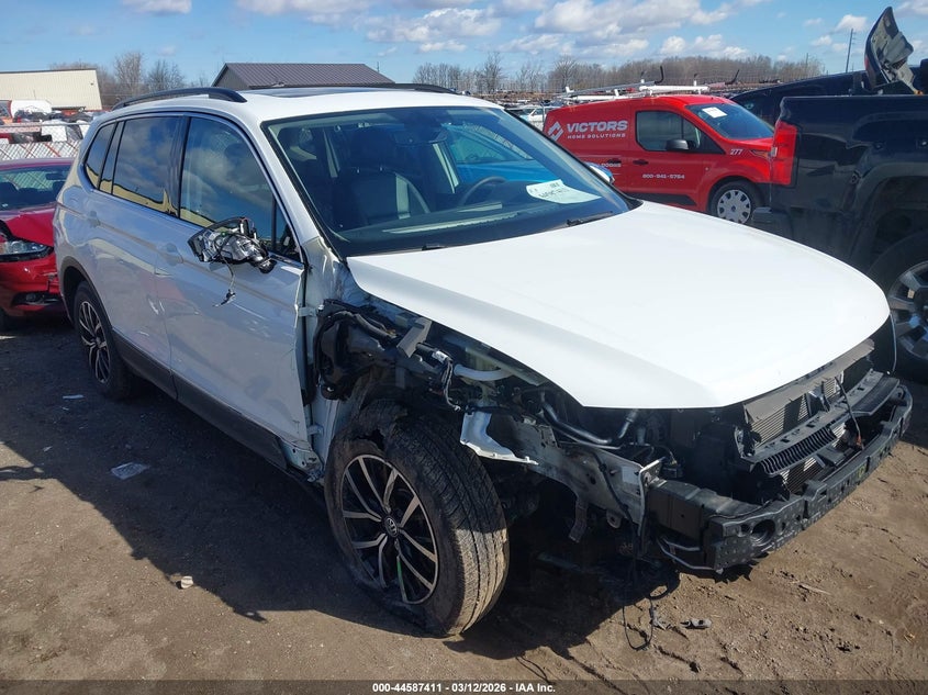 2021 Volkswagen Tiguan 2.0T Se/2.0T Se R-Line Black/2.0T Sel