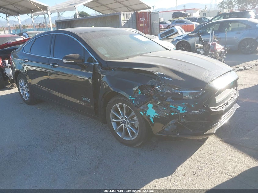 FORD FUSION ENERGI SE LUXURY 2017