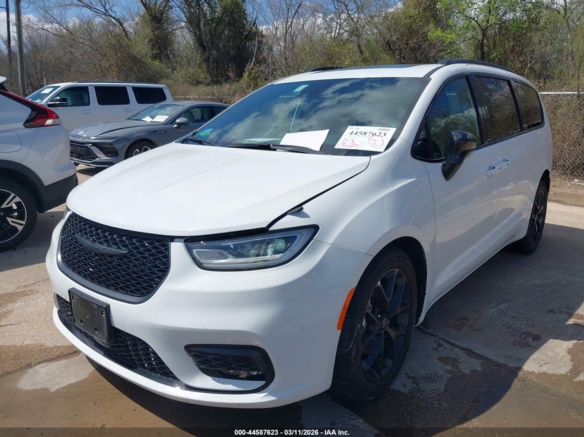 2025 Chrysler Pacifica Limited