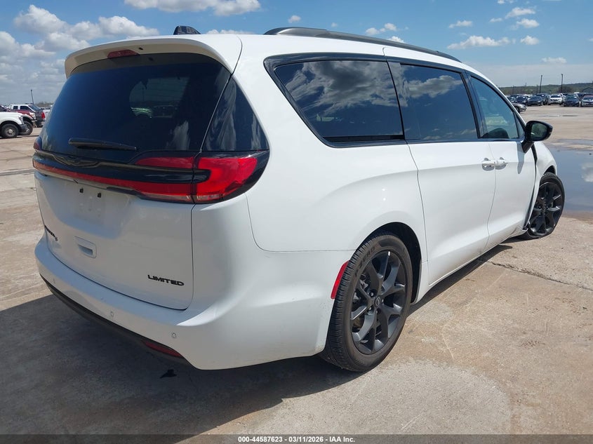 2025 Chrysler Pacifica Limited