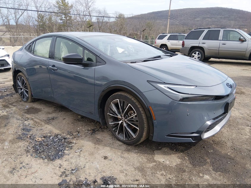 2025 Toyota Prius Xle Awd-E