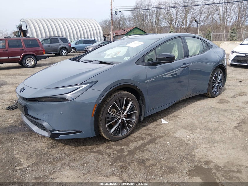 2025 Toyota Prius Xle Awd-E