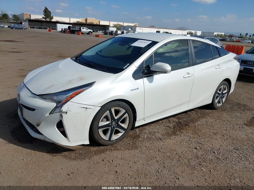 2016 Toyota Prius Three Touring