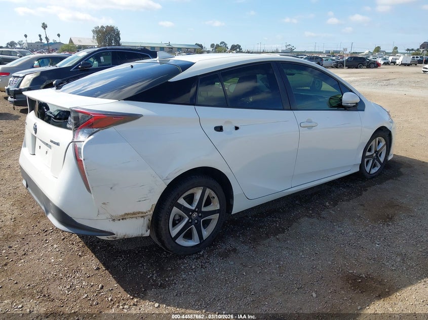 2016 Toyota Prius Three Touring