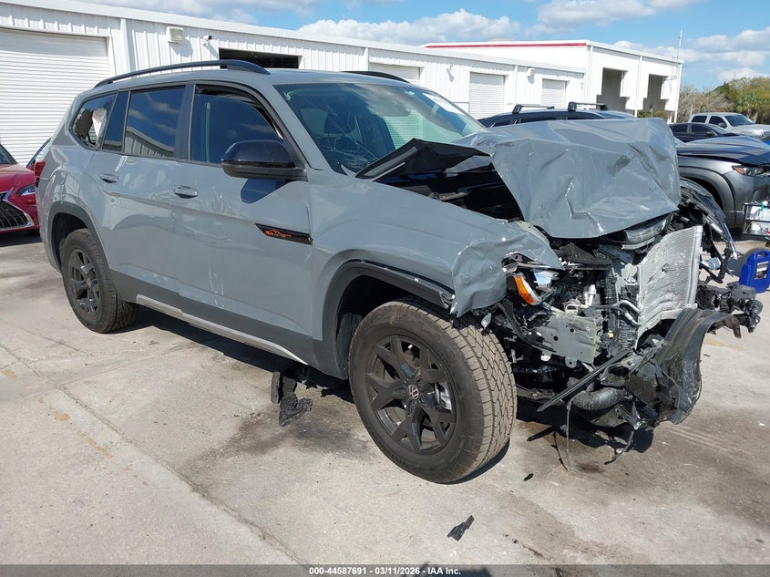 2025 Volkswagen Atlas 2.0T Peak Edition