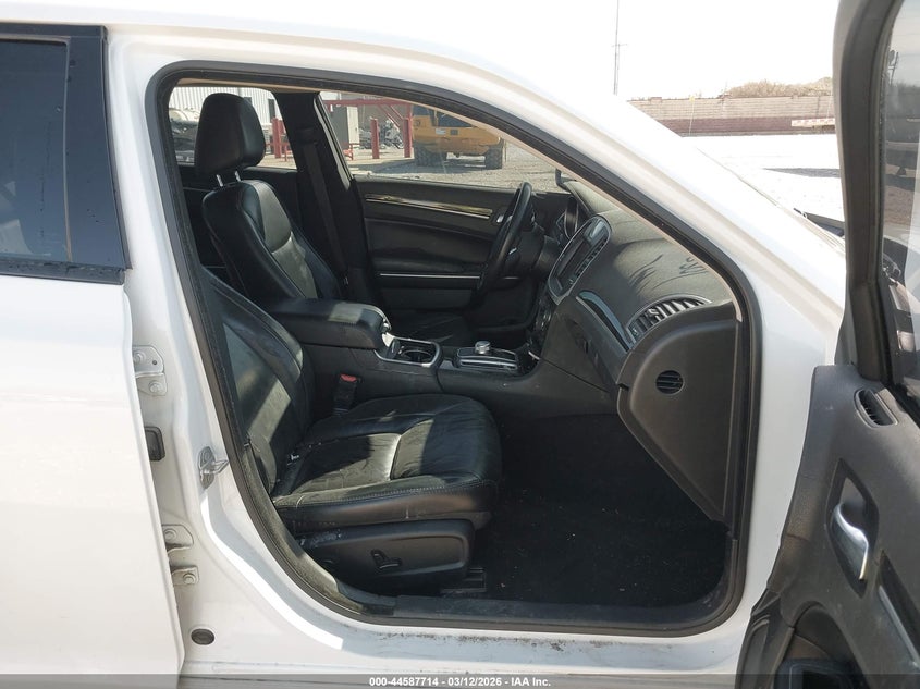 2021 Chrysler 300 Touring L