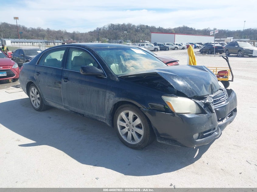 2005 Toyota Avalon Xls