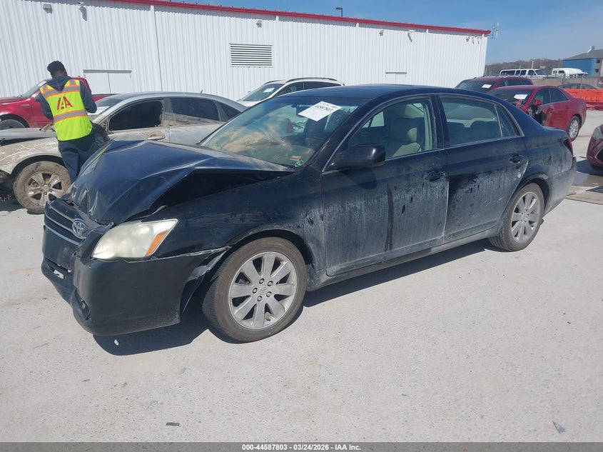 2005 Toyota Avalon Xls