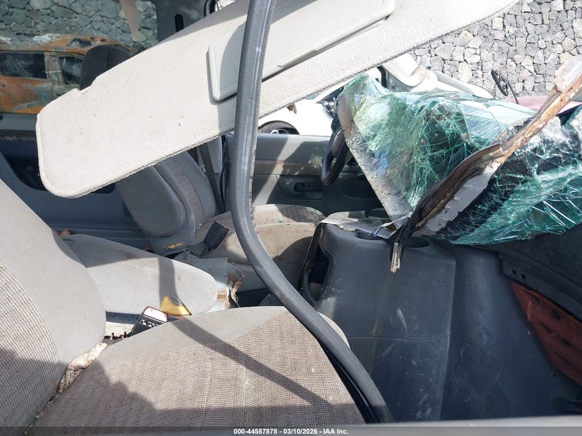 2004 Ford E-350 Super Duty Xl/Xlt