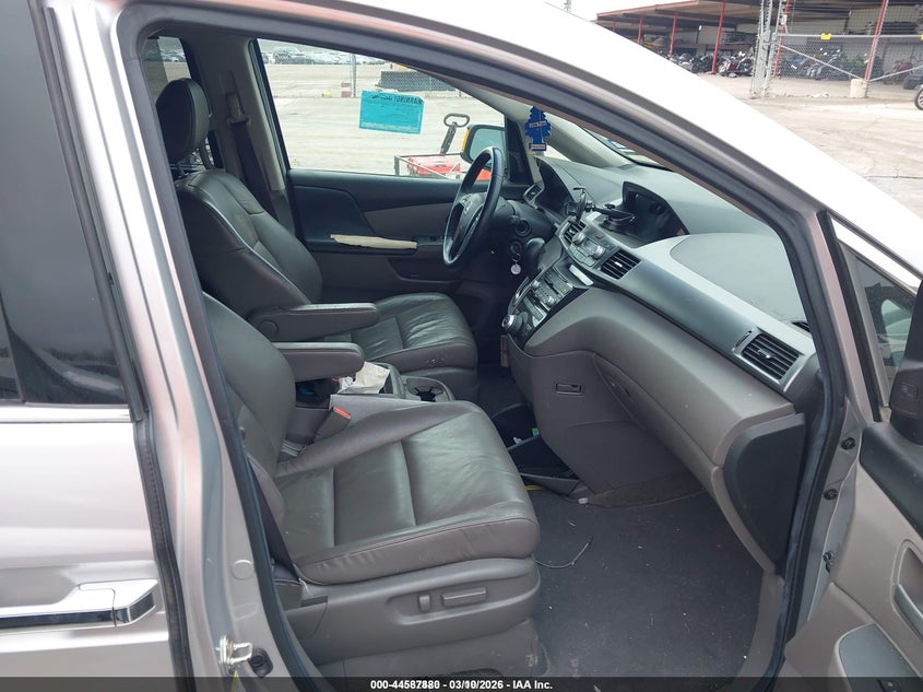 2012 Honda Odyssey 3.5 Touring/Touring Elite silver Lot 111044587880 Vin 5FNRL5H91CB111189