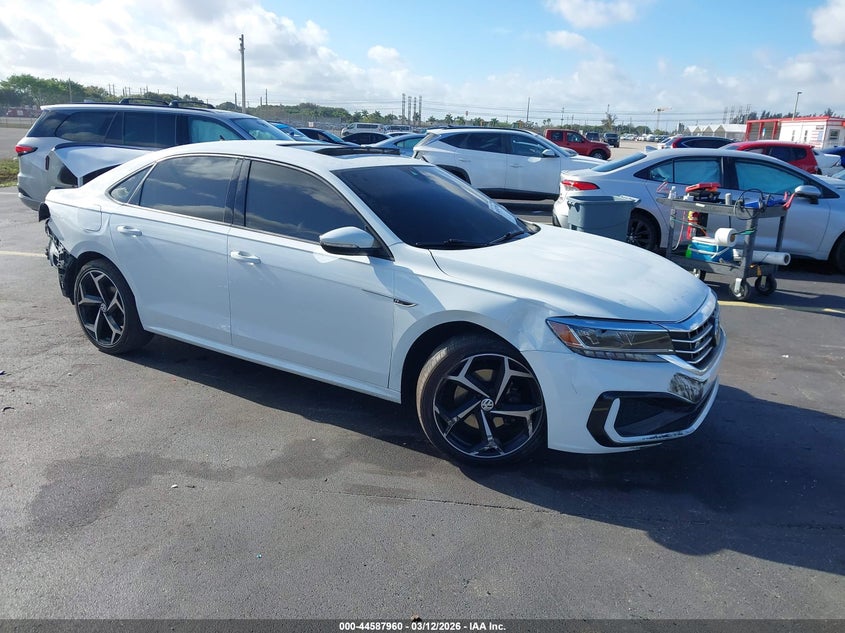 2020 VOLKSWAGEN PASSAT 2.0T R-LINE
