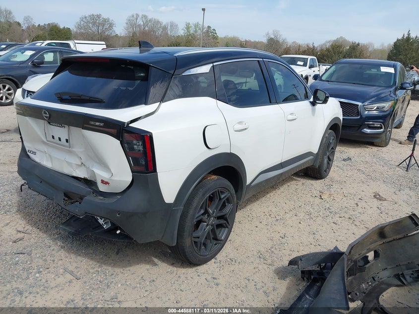 2025 Nissan Kicks Sr Fwd