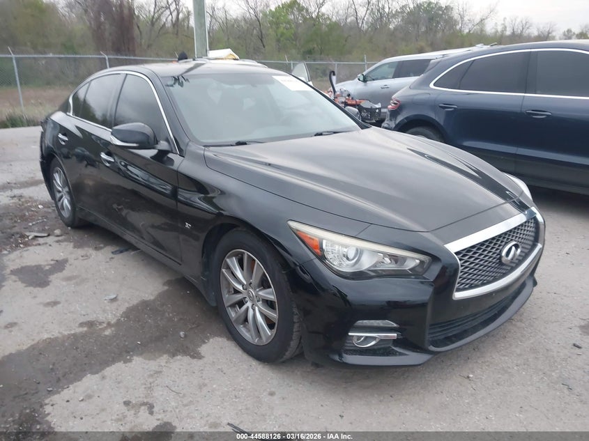 2015 Infiniti Q50 Premium