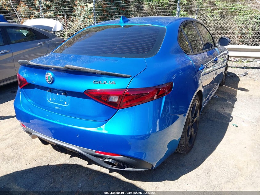 2017 Alfa Romeo Giulia Rwd