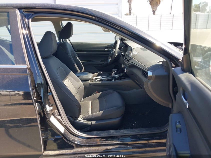 2024 Nissan Altima Sv Fwd