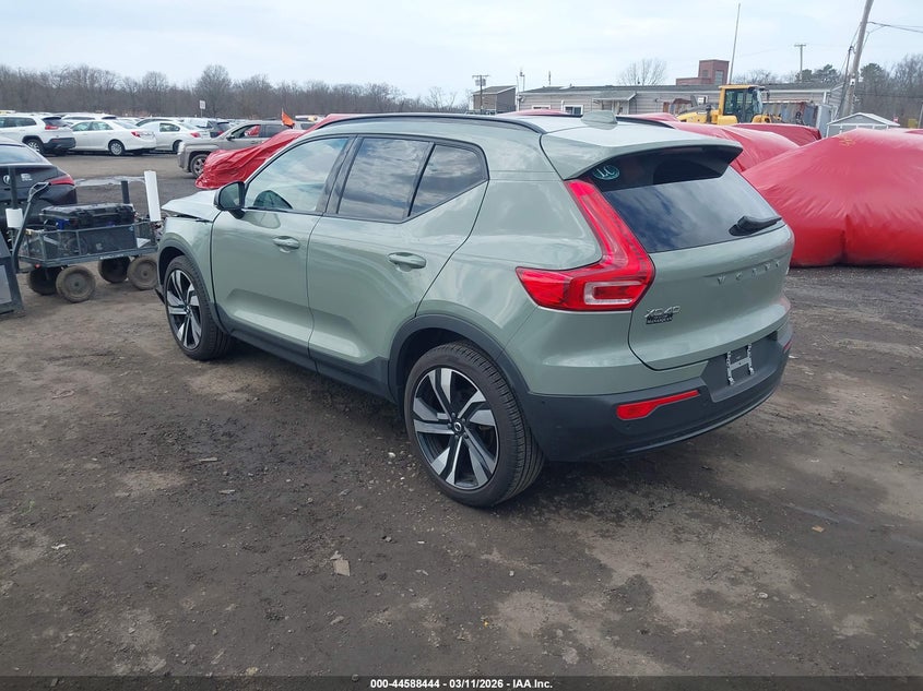 Vin: yv4l12uc7s2605017, lot: 45085348, volvo xc40 b5 plus dark theme 20253