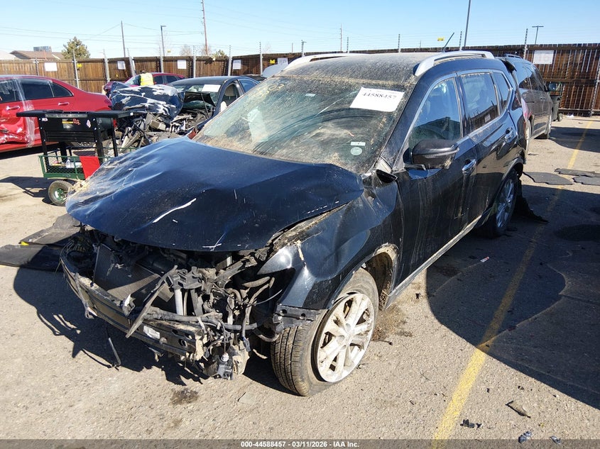 2016 Nissan Rogue Sv