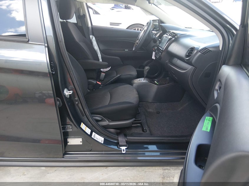 2024 Mitsubishi Mirage Le