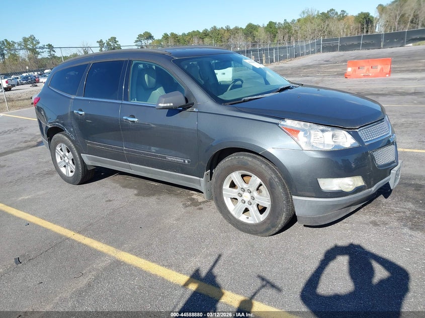 2009 CHEVROLET TRAVERSE LT