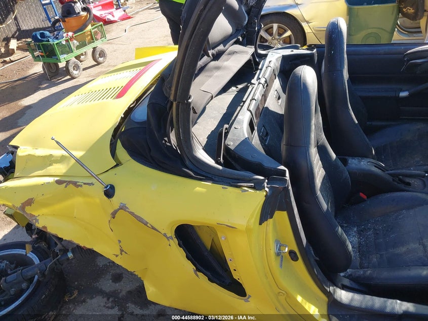 2003 Toyota Mr2 Spyder VIN: JTDFR320530053943 Lot: 44588902