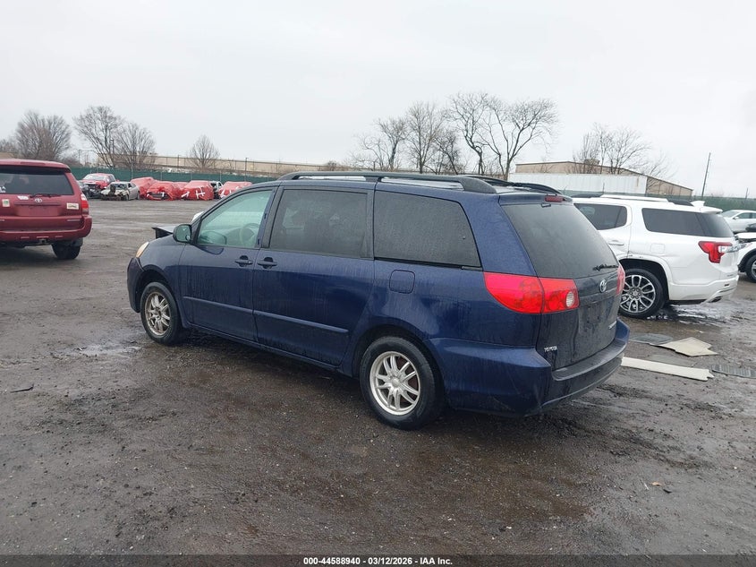 2006 Toyota Sienna Le