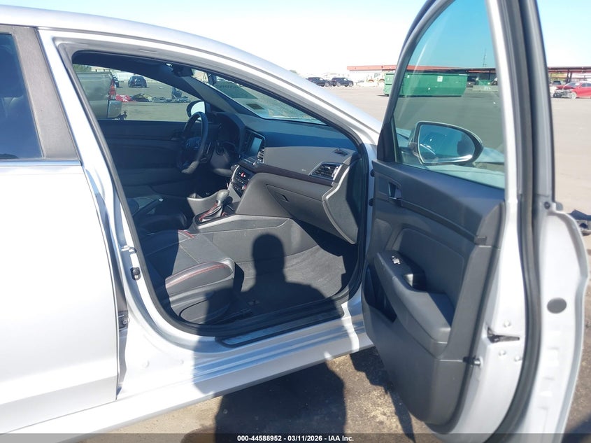 2018 Hyundai Elantra Sport