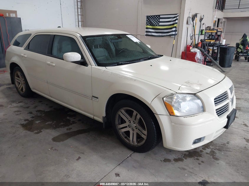 2005 Dodge Magnum Rt