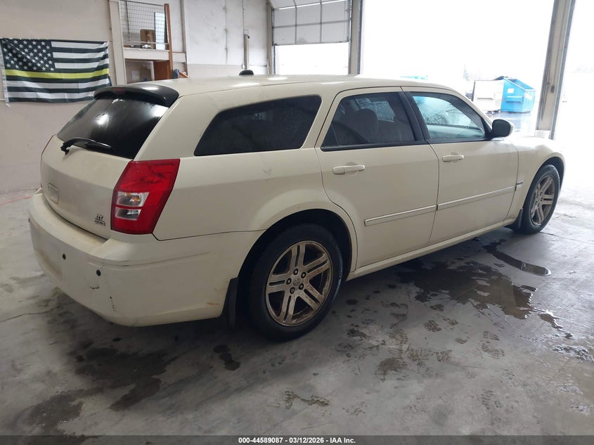 2005 Dodge Magnum Rt
