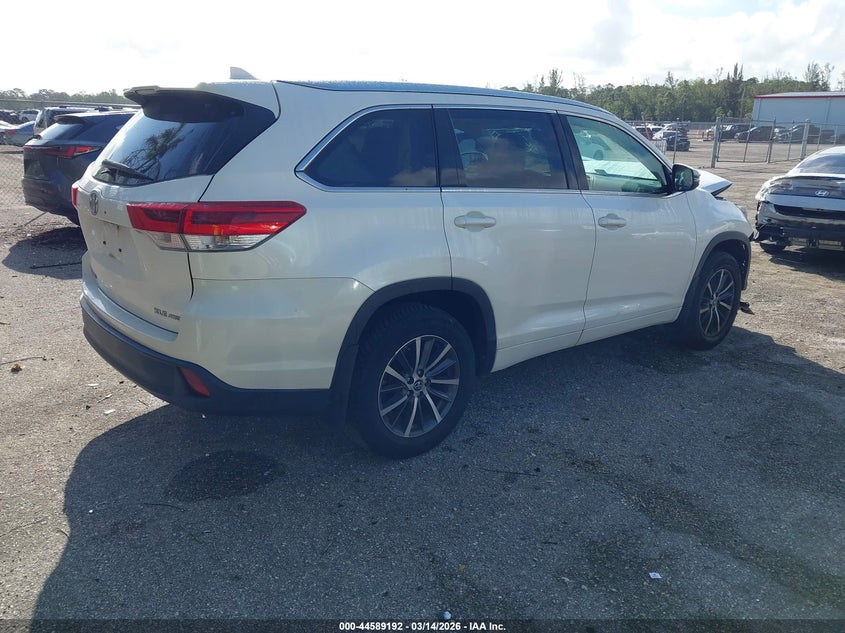 2017 Toyota Highlander Xle