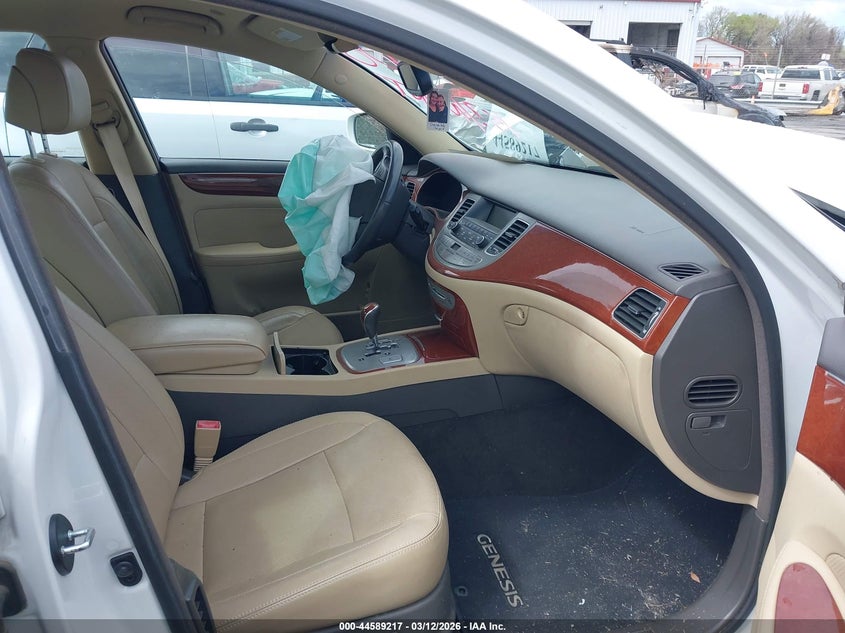 2013 Hyundai Genesis 3.8