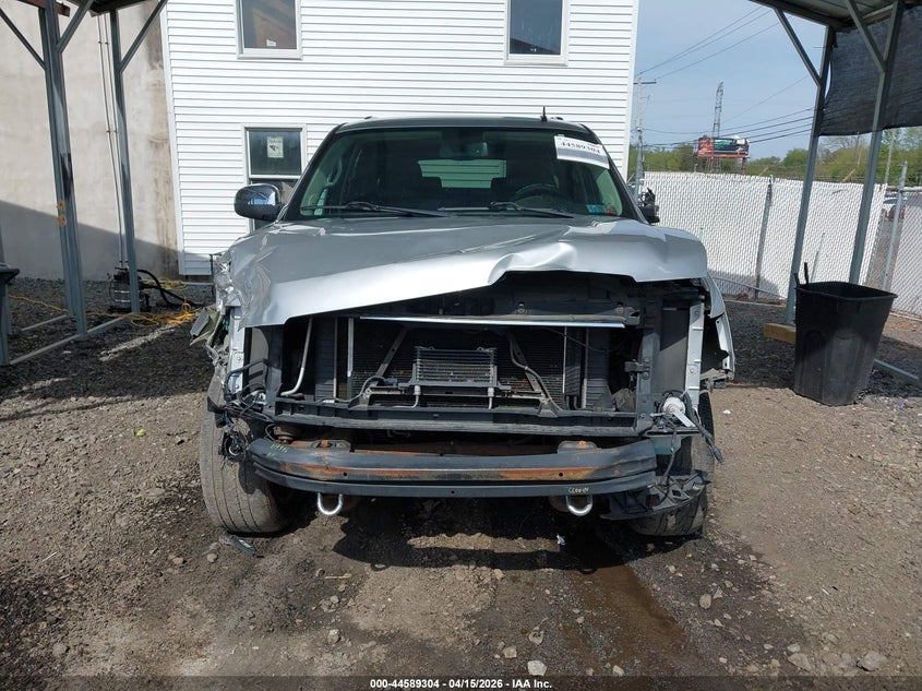 2013 Chevrolet Suburban 1500 Lt VIN: 1GNSKJE78DR361399 Lot: 44589304