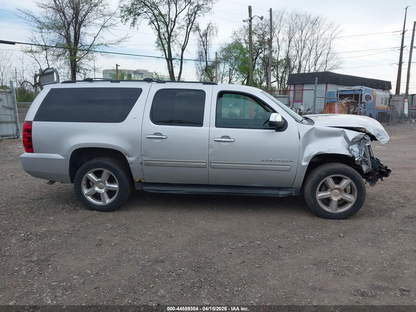 2013 Chevrolet Suburban 1500 Lt VIN: 1GNSKJE78DR361399 Lot: 44589304
