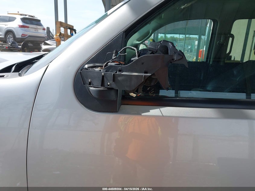 2013 Chevrolet Suburban 1500 Lt VIN: 1GNSKJE78DR361399 Lot: 44589304