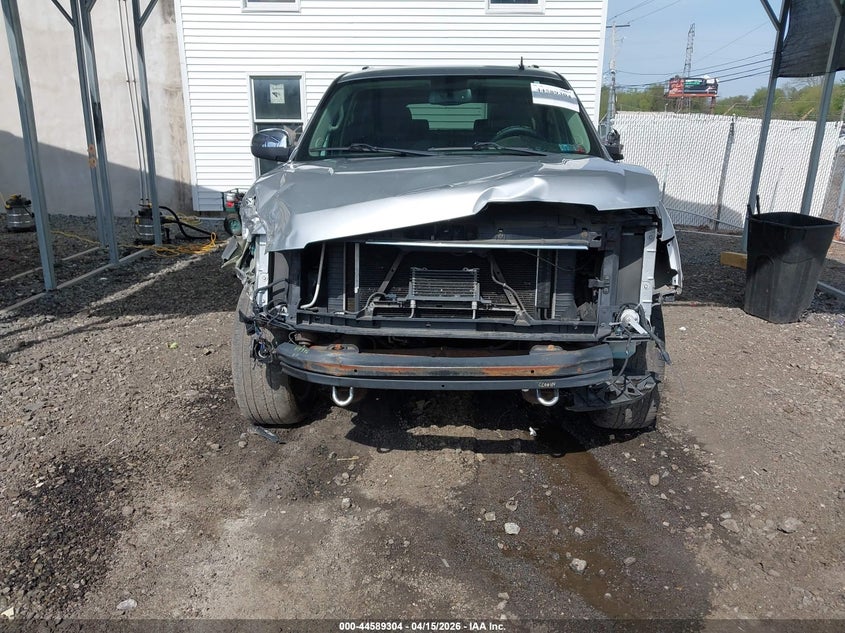 2013 Chevrolet Suburban 1500 Lt VIN: 1GNSKJE78DR361399 Lot: 44589304