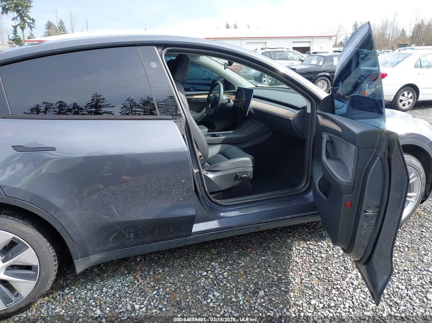 2023 Tesla Model Y Awd/Long Range Dual Motor All-Wheel Drive