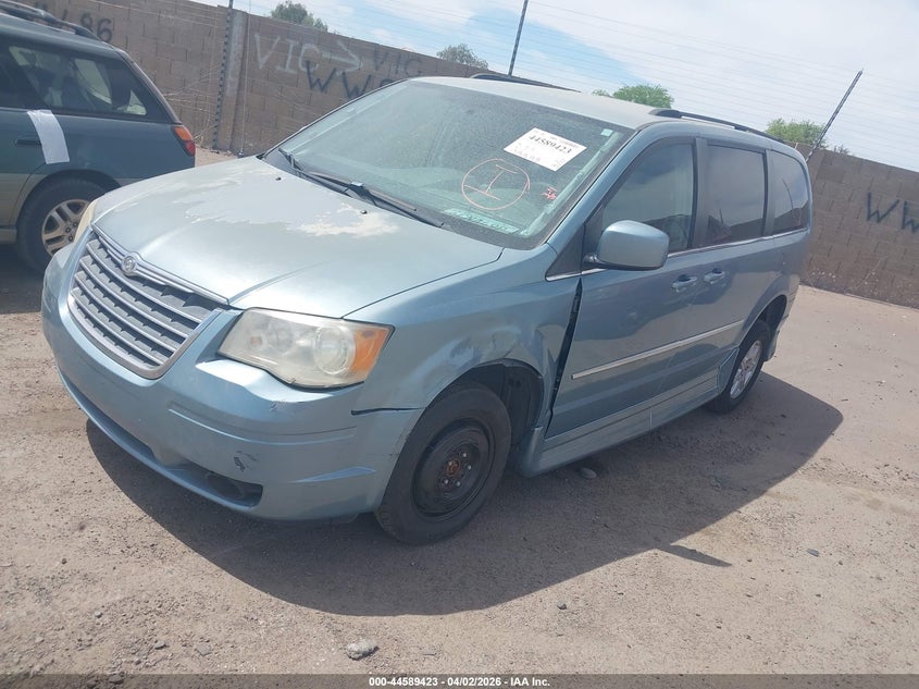 Vin: 2a4rr5d10ar243421, lot: 45086327, chrysler town & country touring 20102