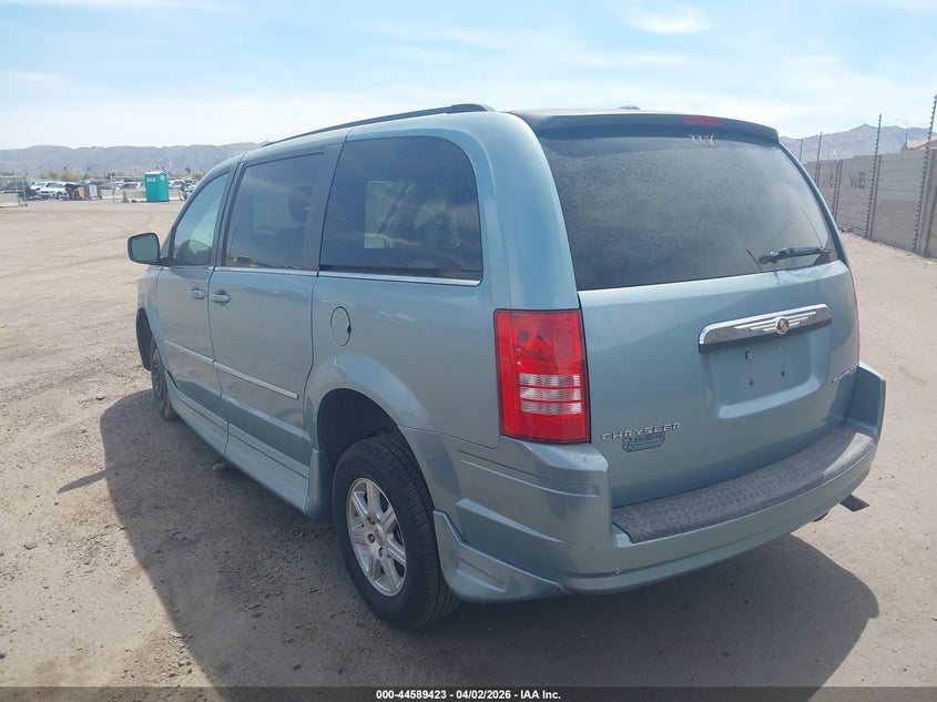 Vin: 2a4rr5d10ar243421, lot: 45086327, chrysler town & country touring 20103